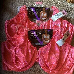 Vassarette Women's Pink Satin Bra